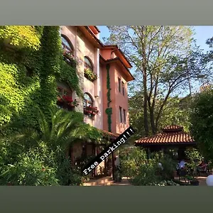 Hotel Oleander House And Tennis Club